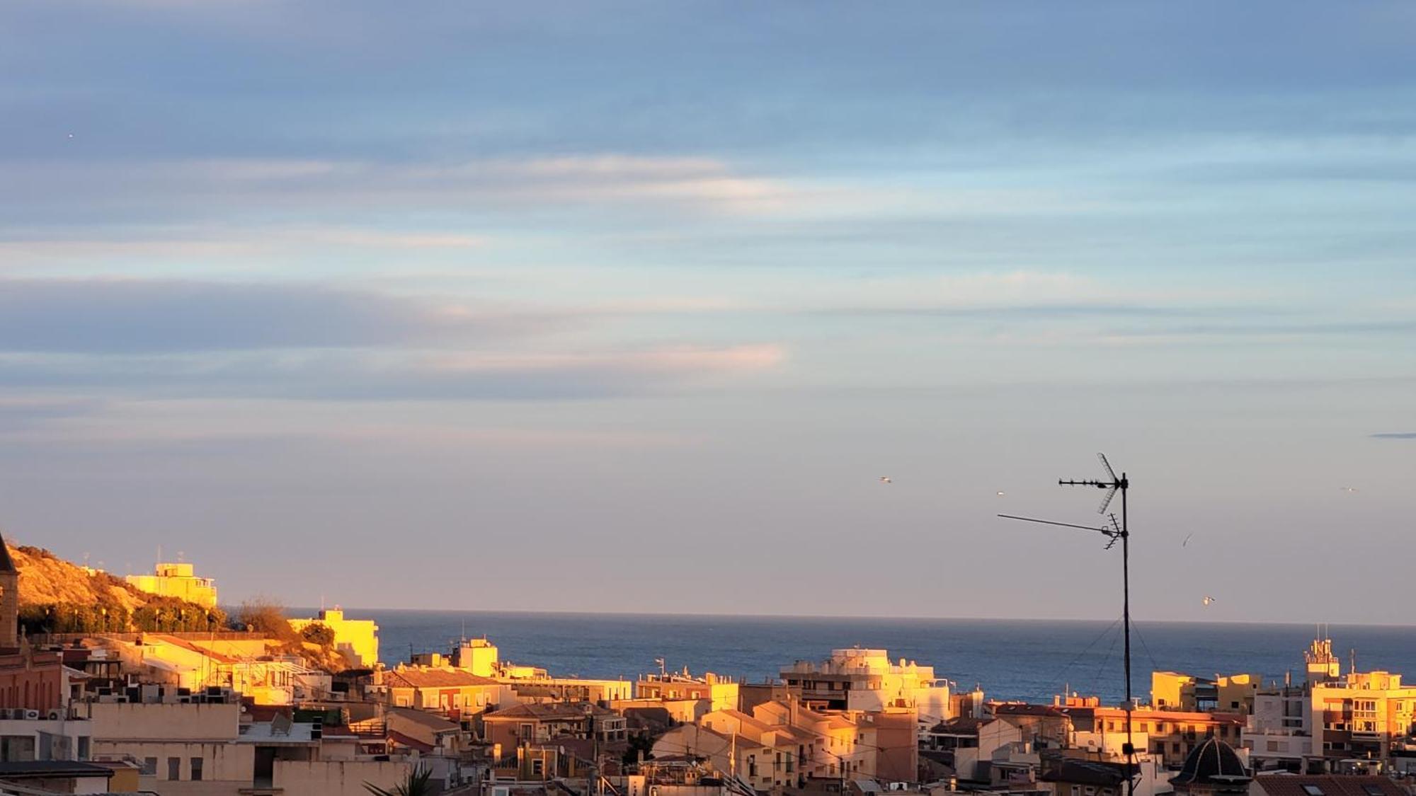Corazon De Alicante Con Vistas Al Mar Y Al Castillo Eksteriør bilde